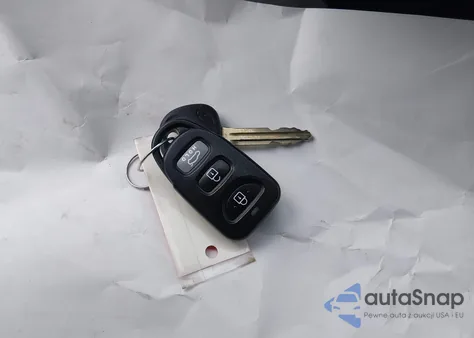 2019 Hyundai Elantra Sel z USA, uszkodzony, nr VIN KMHD84LF0KU768117